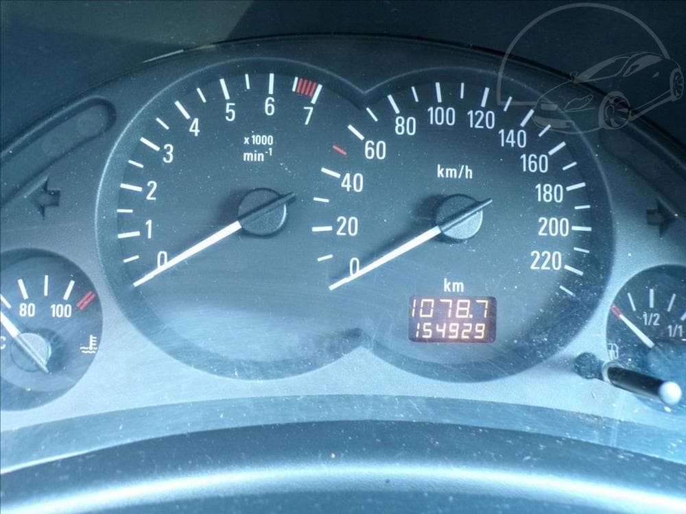 2002 Opel CORSA - 8