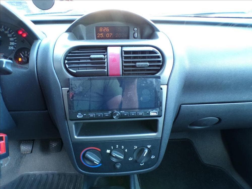 2002 Opel CORSA - 9