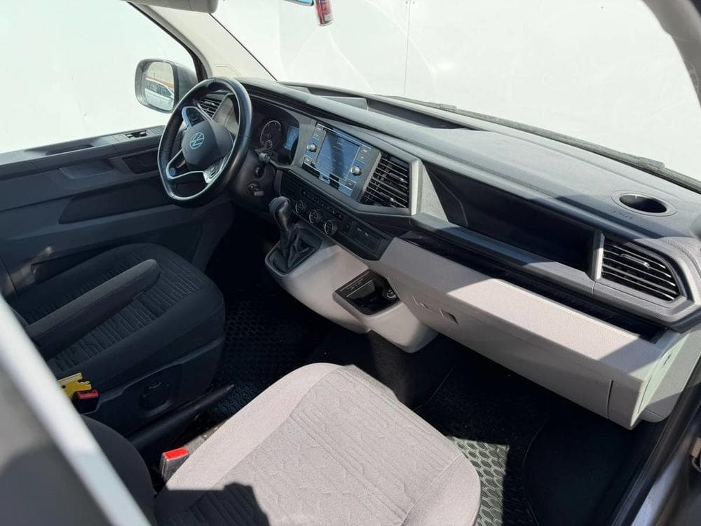 2023 Volkswagen CARAVELLE - 21