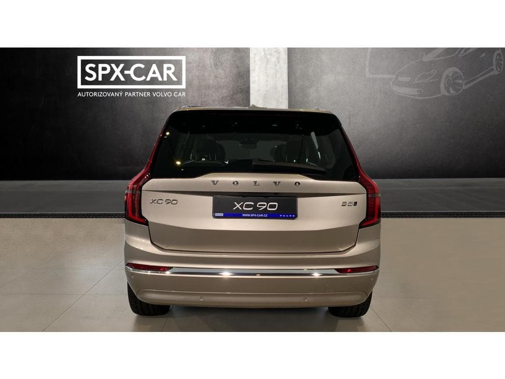 2025 Volvo XC90 - 13