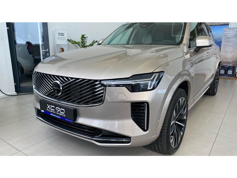 2025 Volvo XC90 - 13