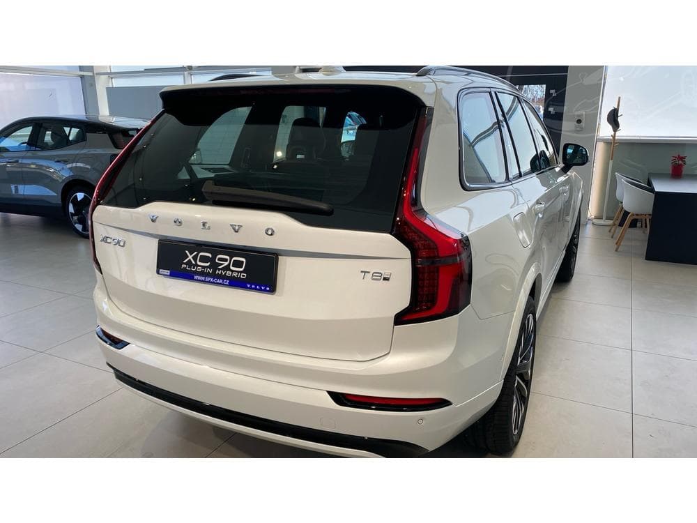 2026 Volvo XC90 - 13