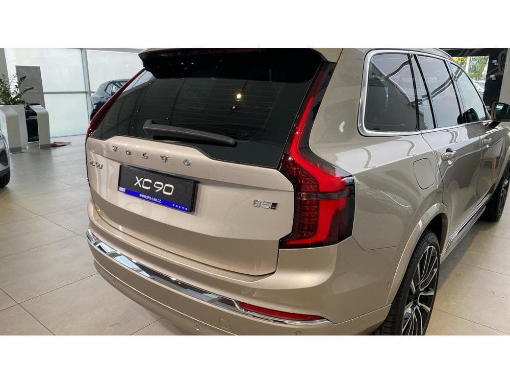 2026 Volvo XC90 - 9