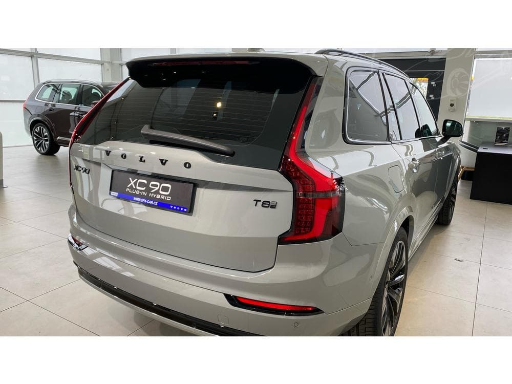Volvo XC90 - 9