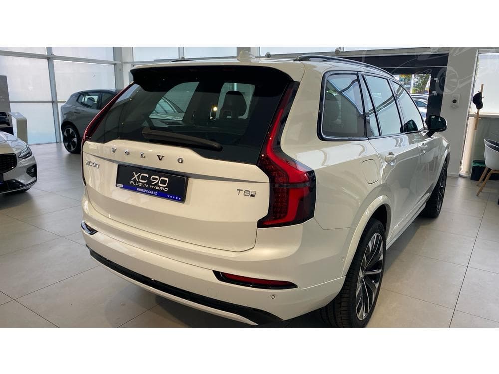2026 Volvo XC90 - 11
