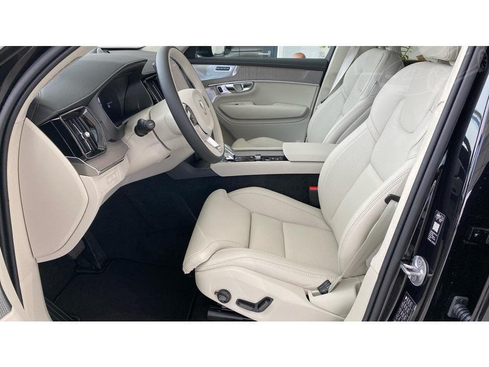 2026 Volvo XC90 - 13