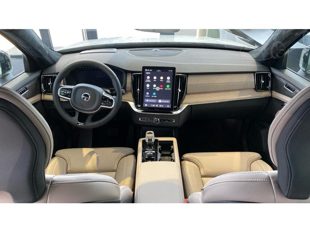 2026 Volvo XC90 - 25