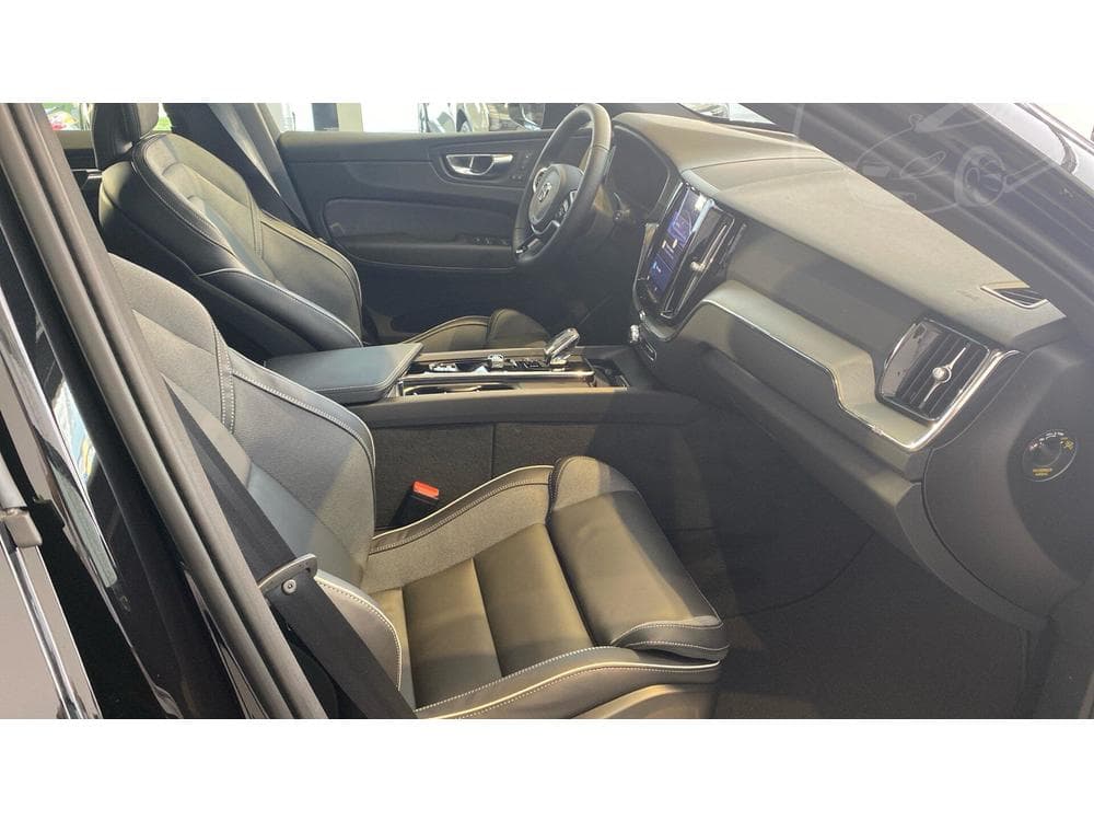 2026 Volvo XC60 - 25