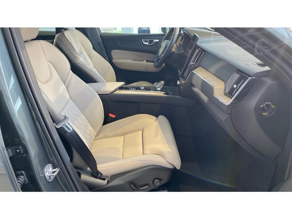 2026 Volvo XC60 - 25