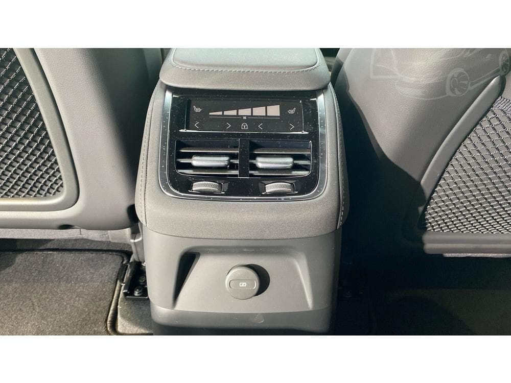Volvo XC90 - 25