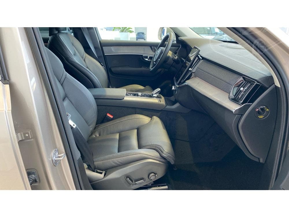 2026 Volvo XC90 - 27
