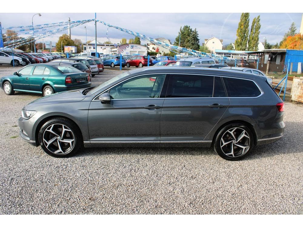 2017 Volkswagen Passat - 4