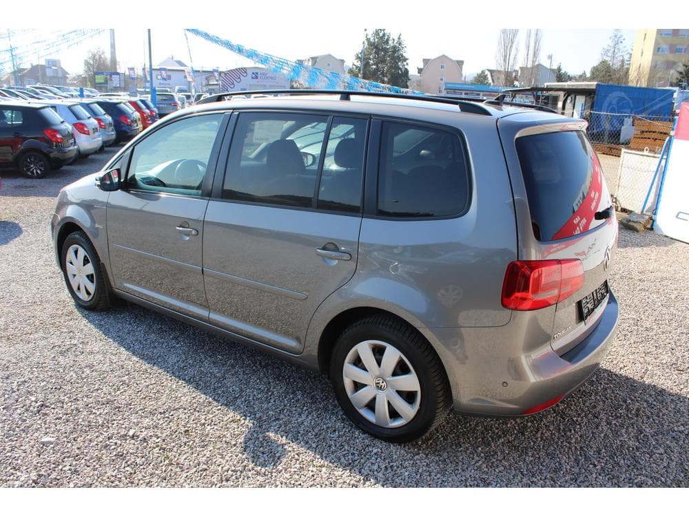 2011 Volkswagen Touran - 6
