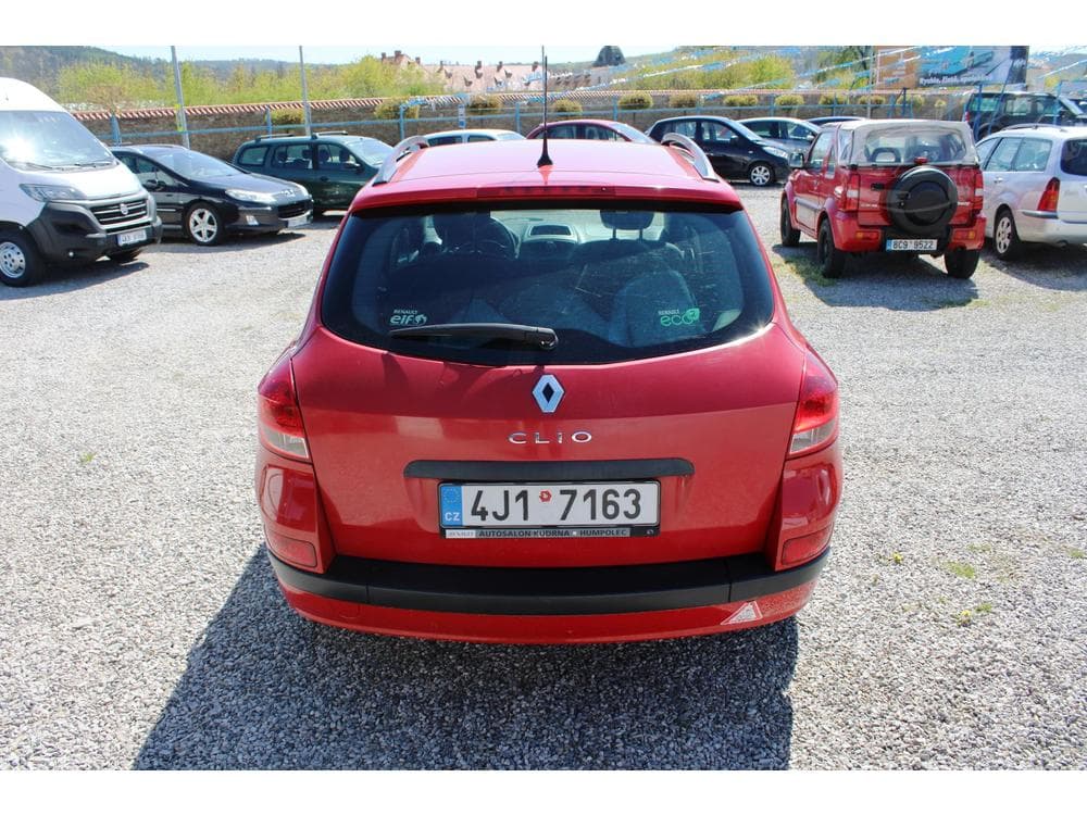 2011 Renault CLIO - 6