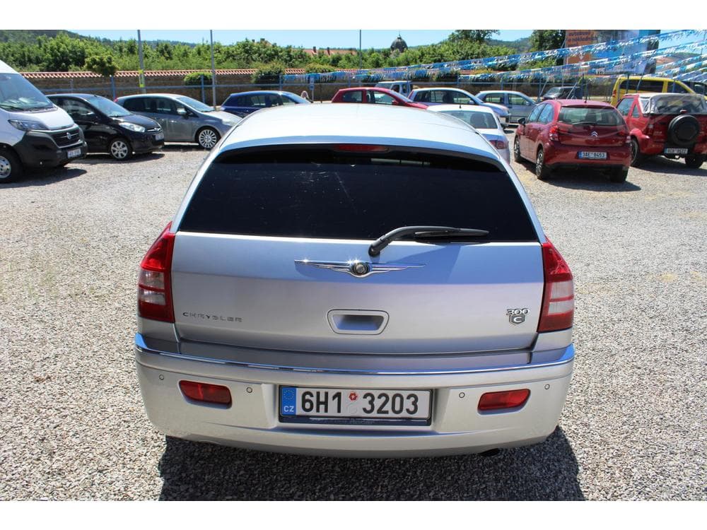 2005 Chrysler 300C - 6