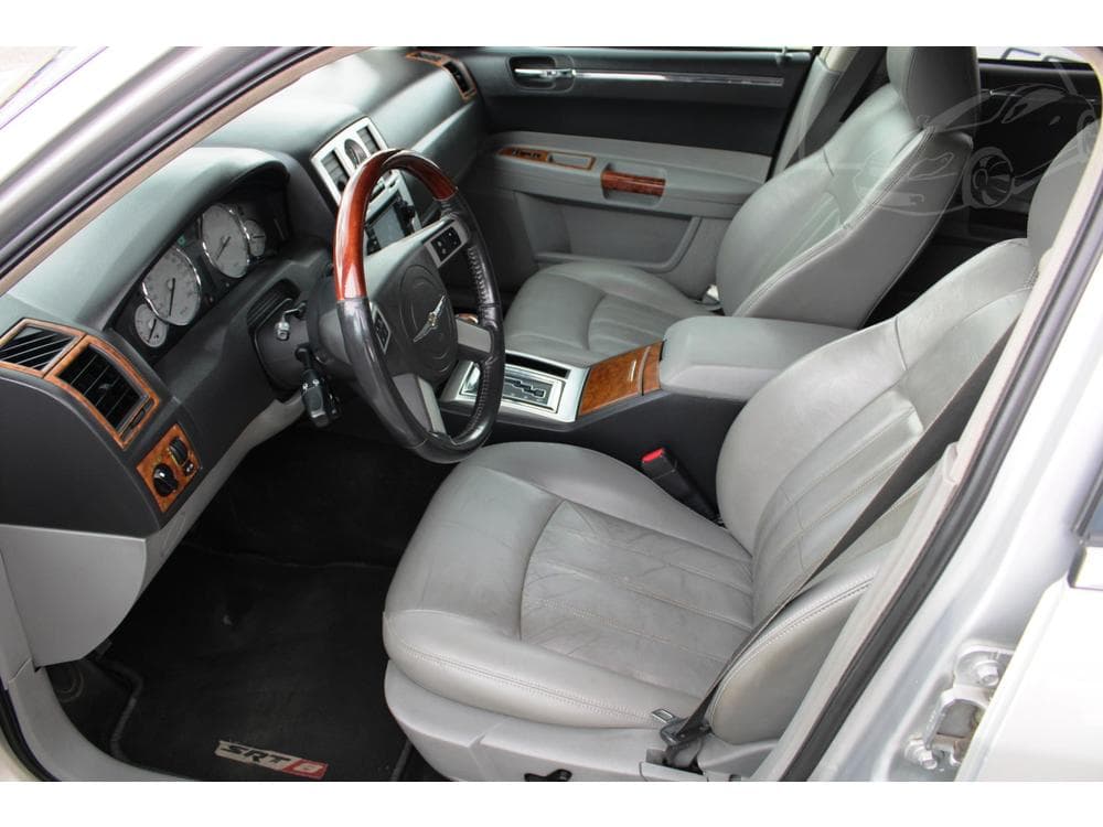 2007 Chrysler 300C - 17