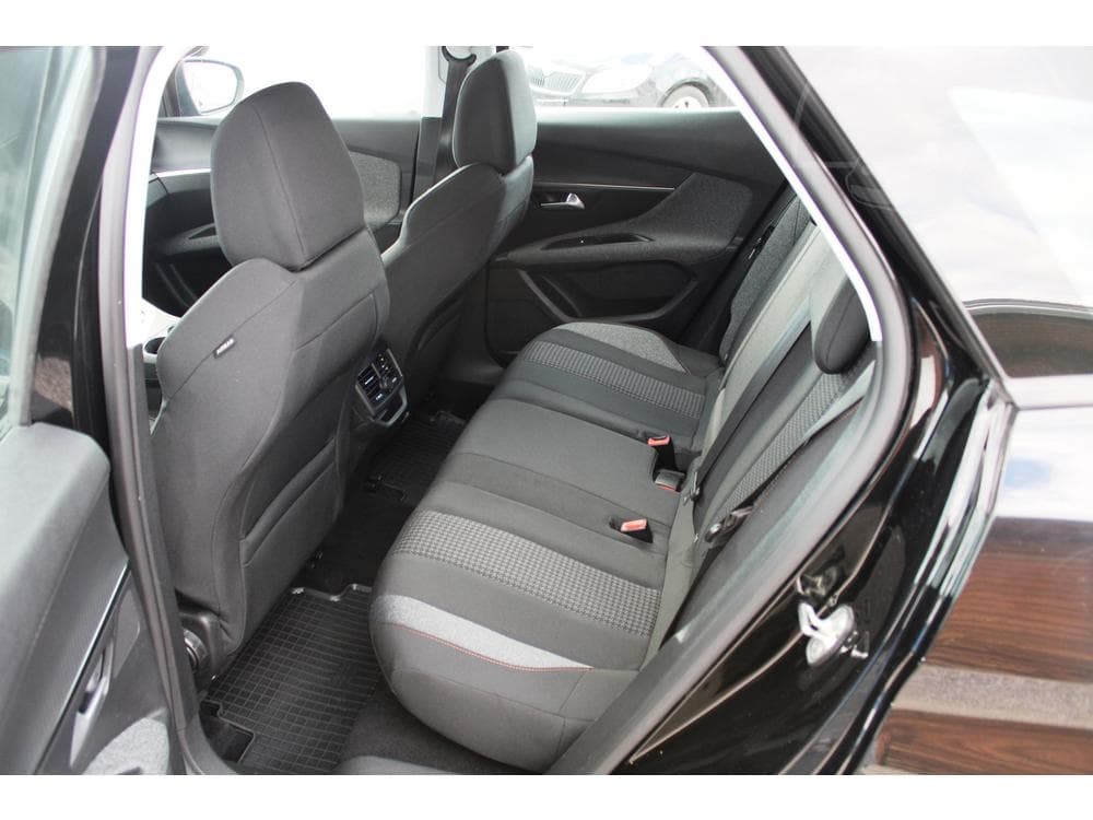 2018 Peugeot 3008 - 10