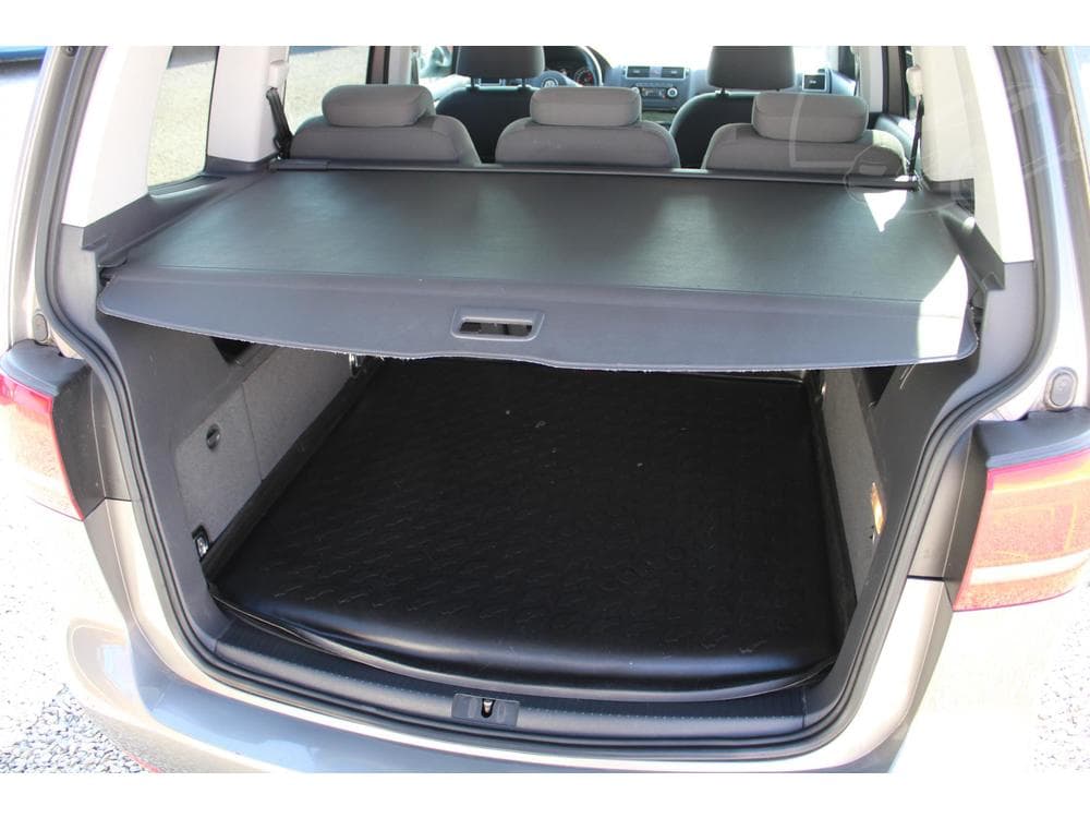 2011 Volkswagen Touran - 11