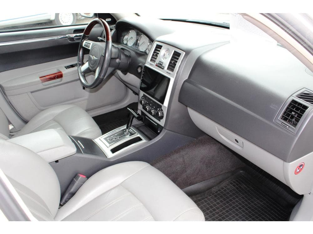 2007 Chrysler 300C - 23