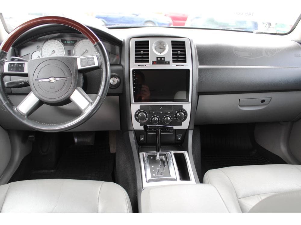 2007 Chrysler 300C - 25