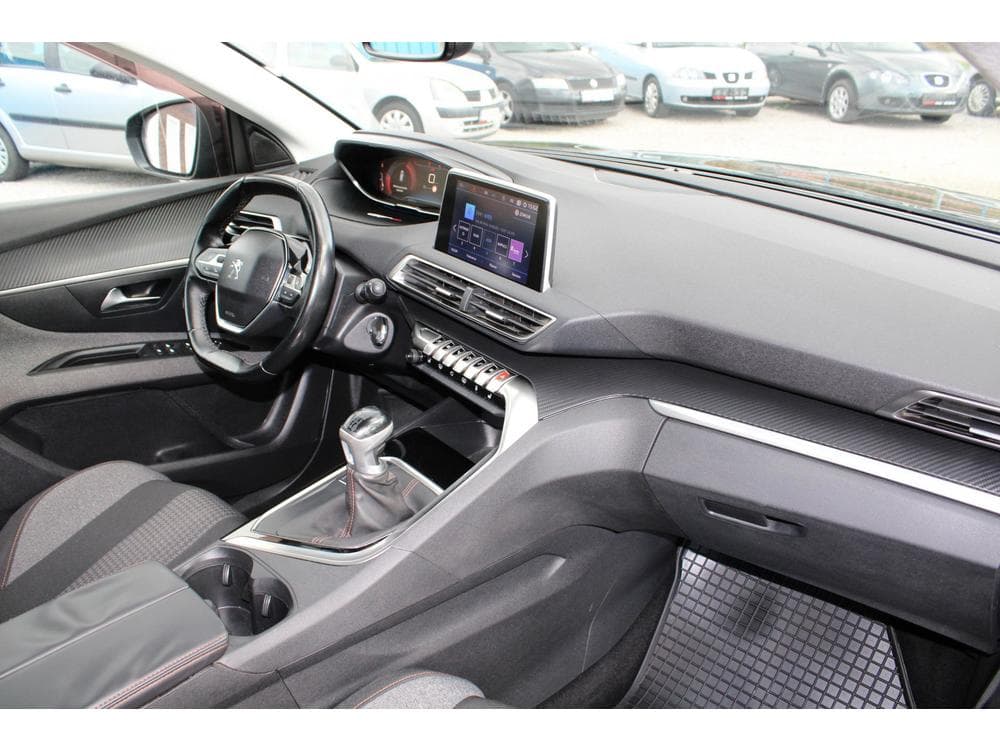 2018 Peugeot 3008 - 14