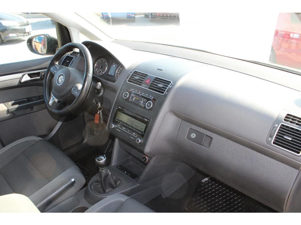 2011 Volkswagen Touran - 14