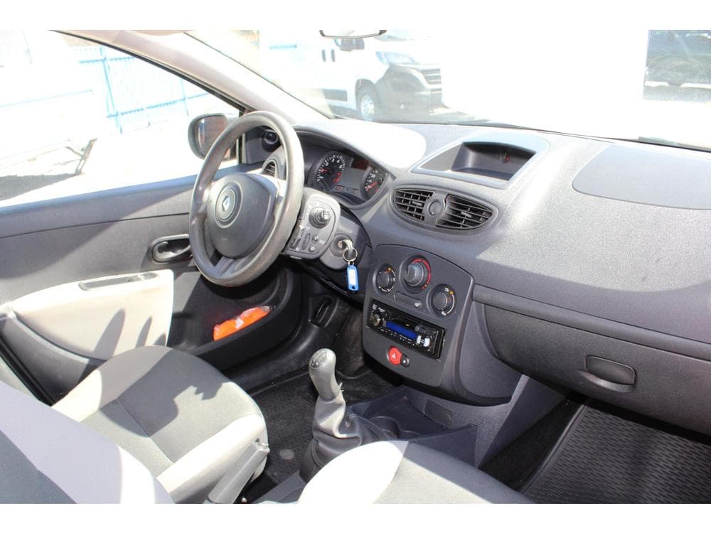 2011 Renault CLIO - 14