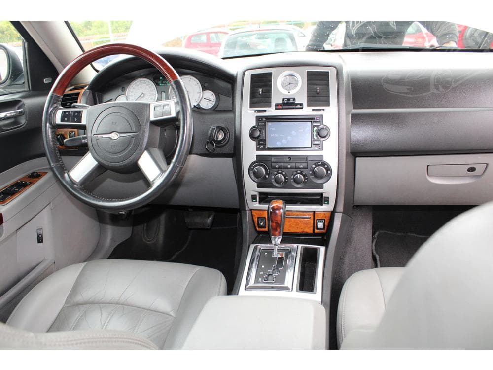 2007 Chrysler 300C - 29