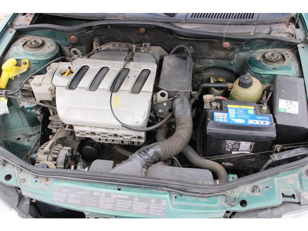 2003 Renault MEGANE - 15