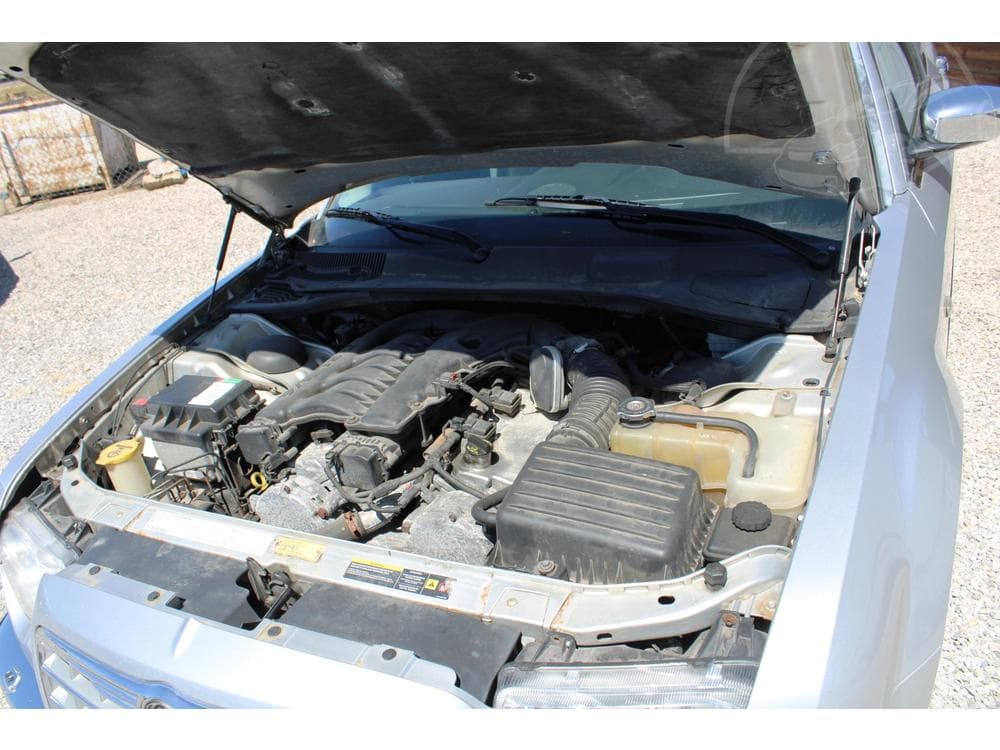 2005 Chrysler 300C - 16