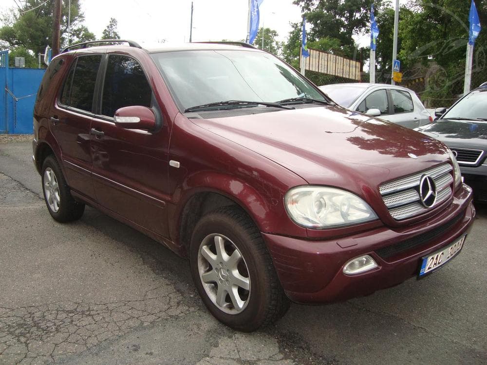 1999 Mercedes-Benz M-CLASS