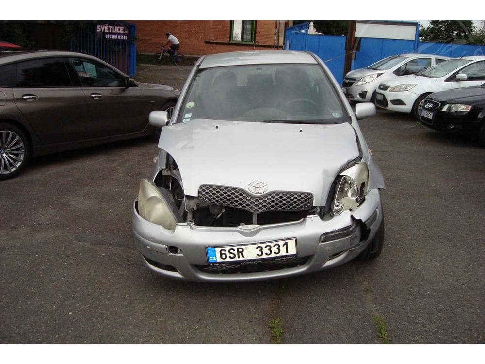 2005 Toyota YARIS - 2