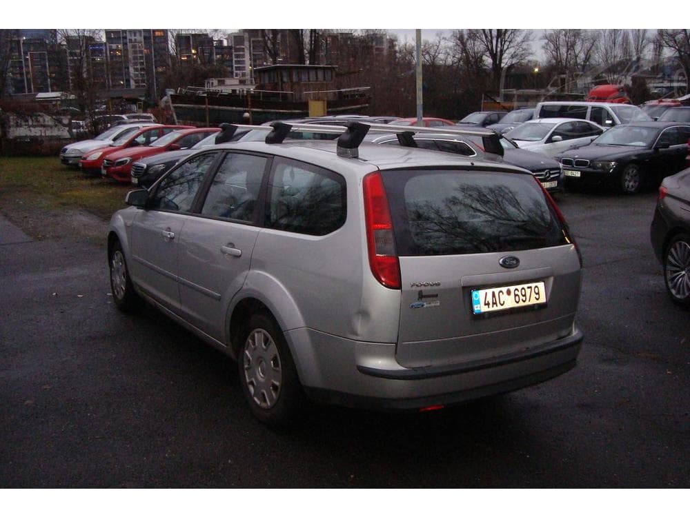 2007 Ford FOCUS - 5