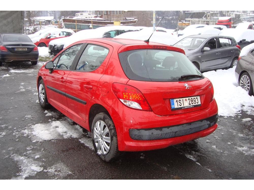2010 Peugeot 207 - 5