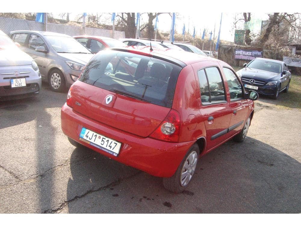 2010 Renault CLIO - 7