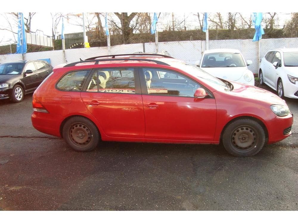 2011 Volkswagen GOLF - 8