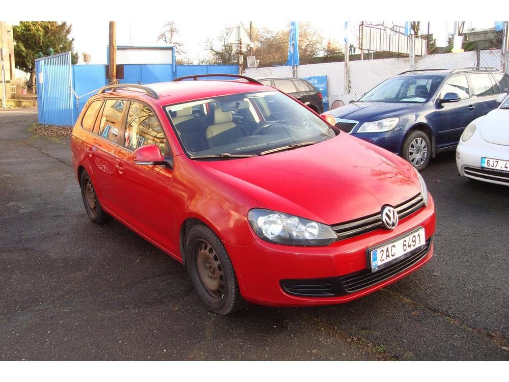 2011 Volkswagen GOLF - 9