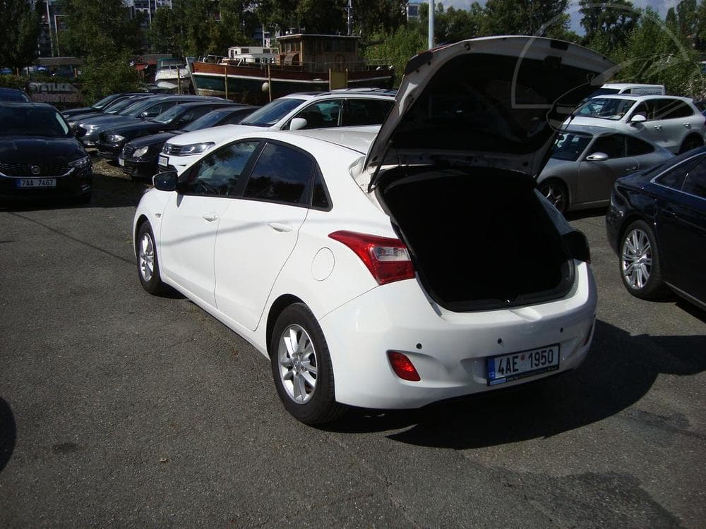 2013 Hyundai i30 - 10