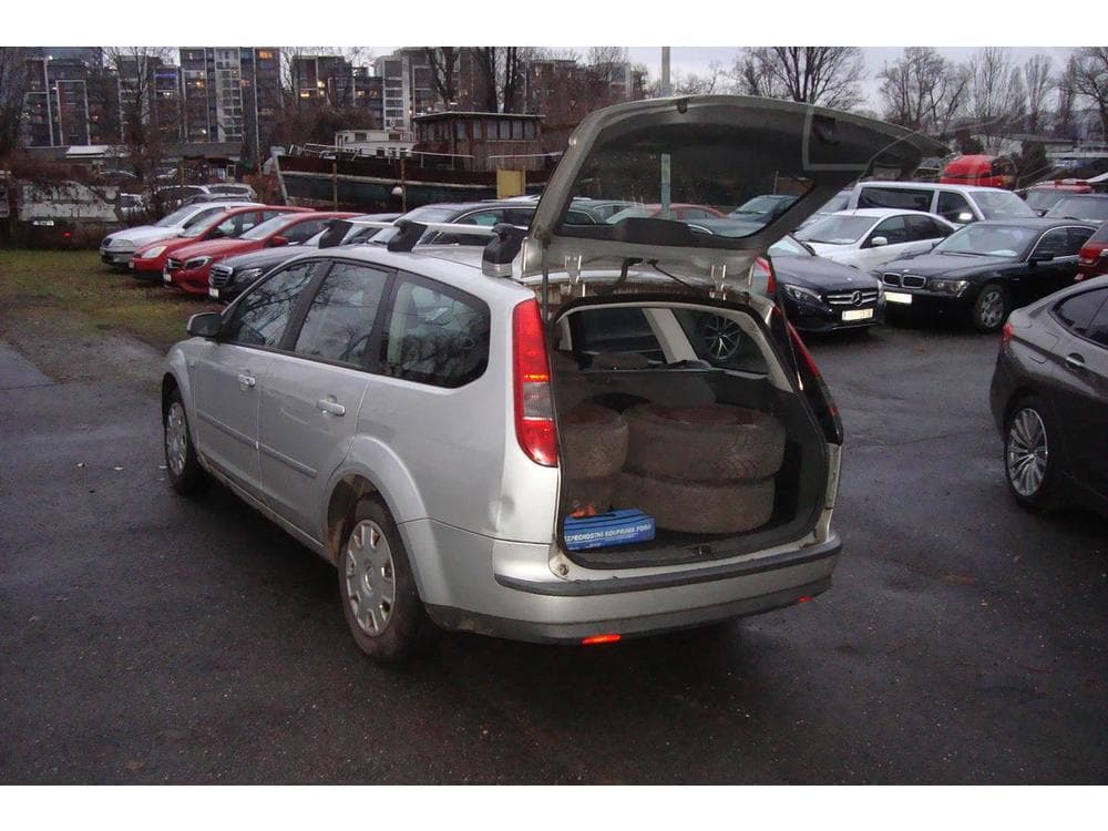 2007 Ford FOCUS - 10