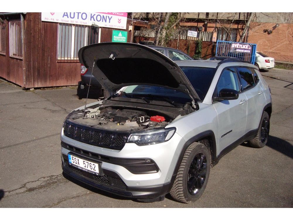 2022 Jeep Compass - 15