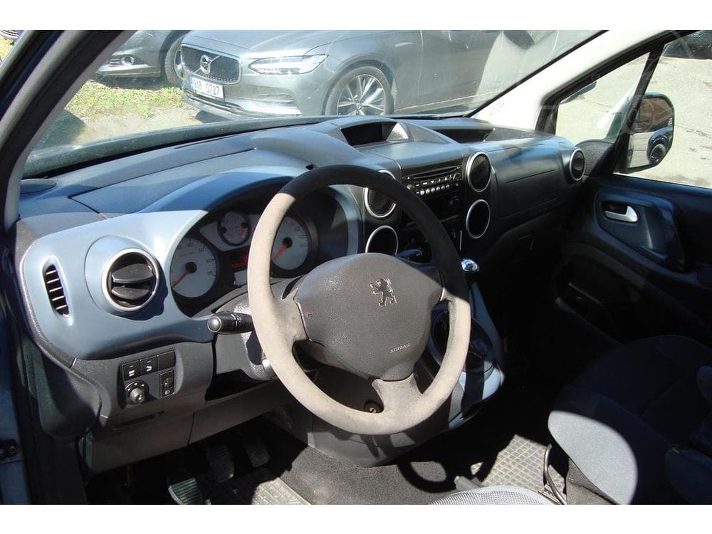 2011 Peugeot PARTNER - 17