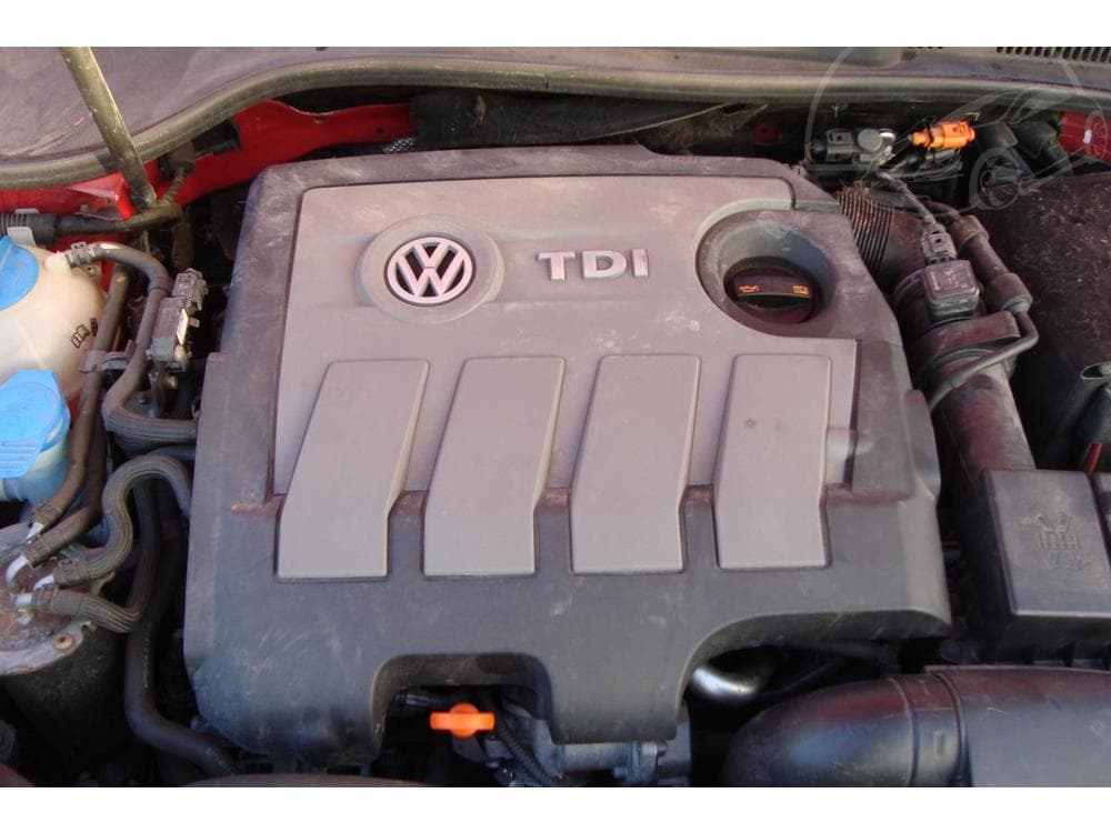 2011 Volkswagen GOLF - 20