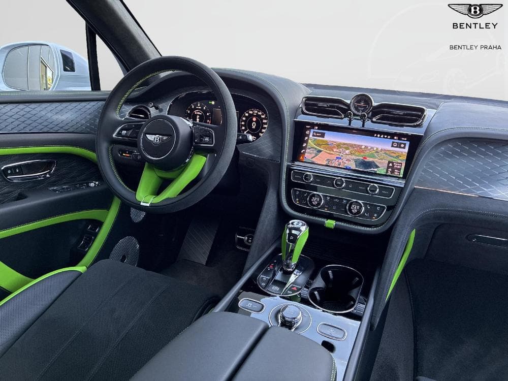 2025 Bentley BENTAYGA - 23