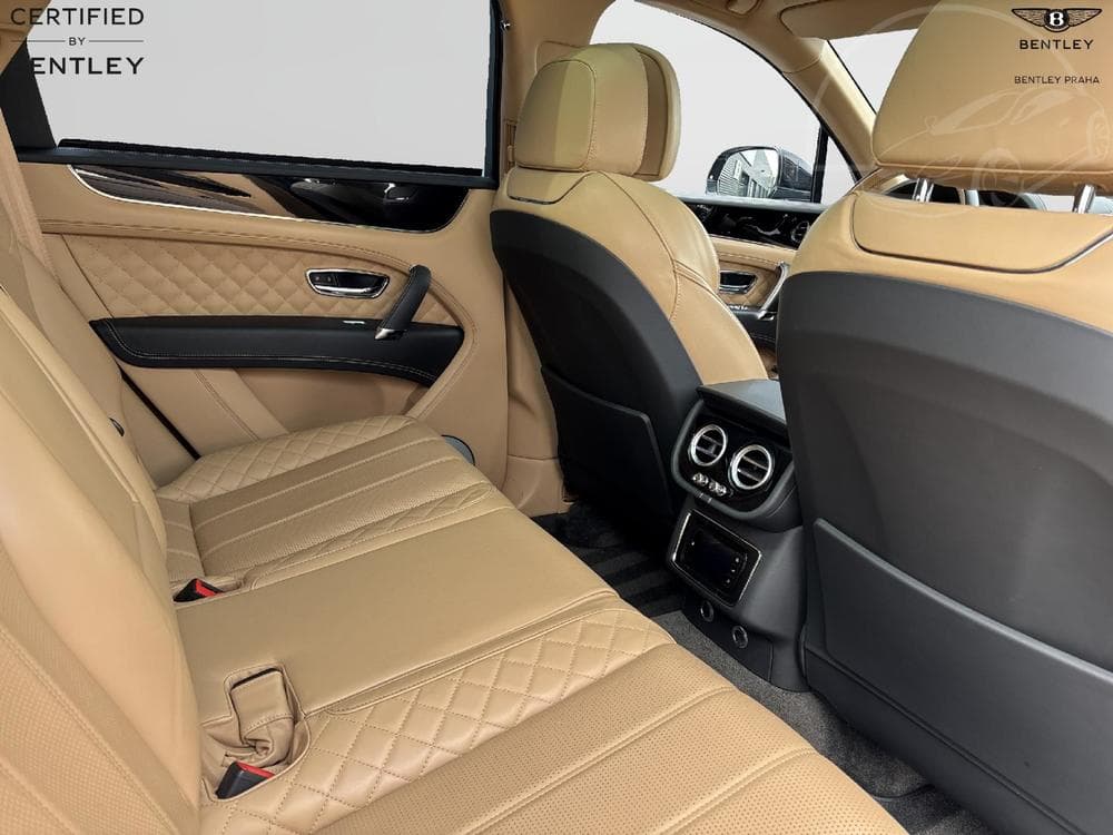 2018 Bentley BENTAYGA - 23