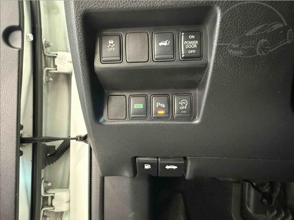2014 Nissan X-TRAIL - 17