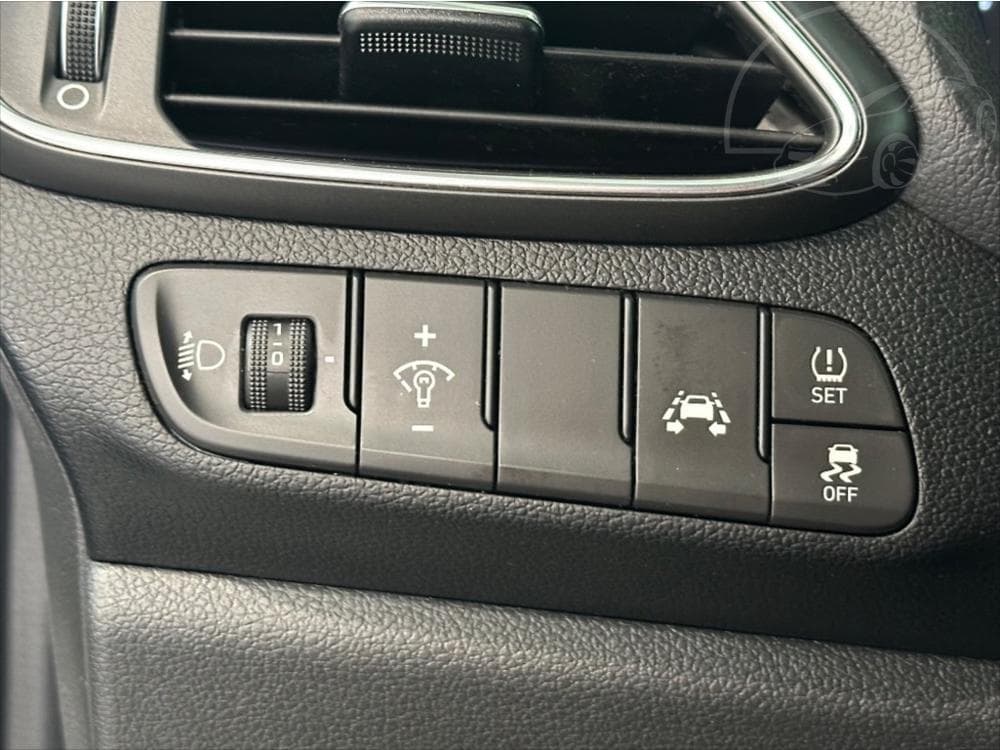 2020 Hyundai I30 - 18