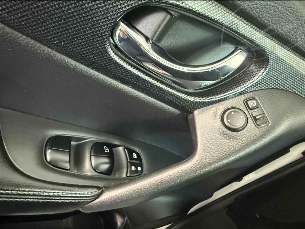 2014 Nissan X-TRAIL - 18