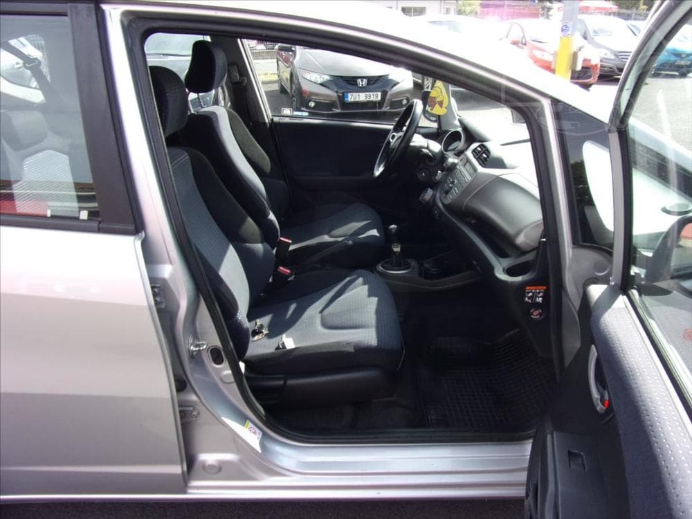 2009 Honda Jazz - 25