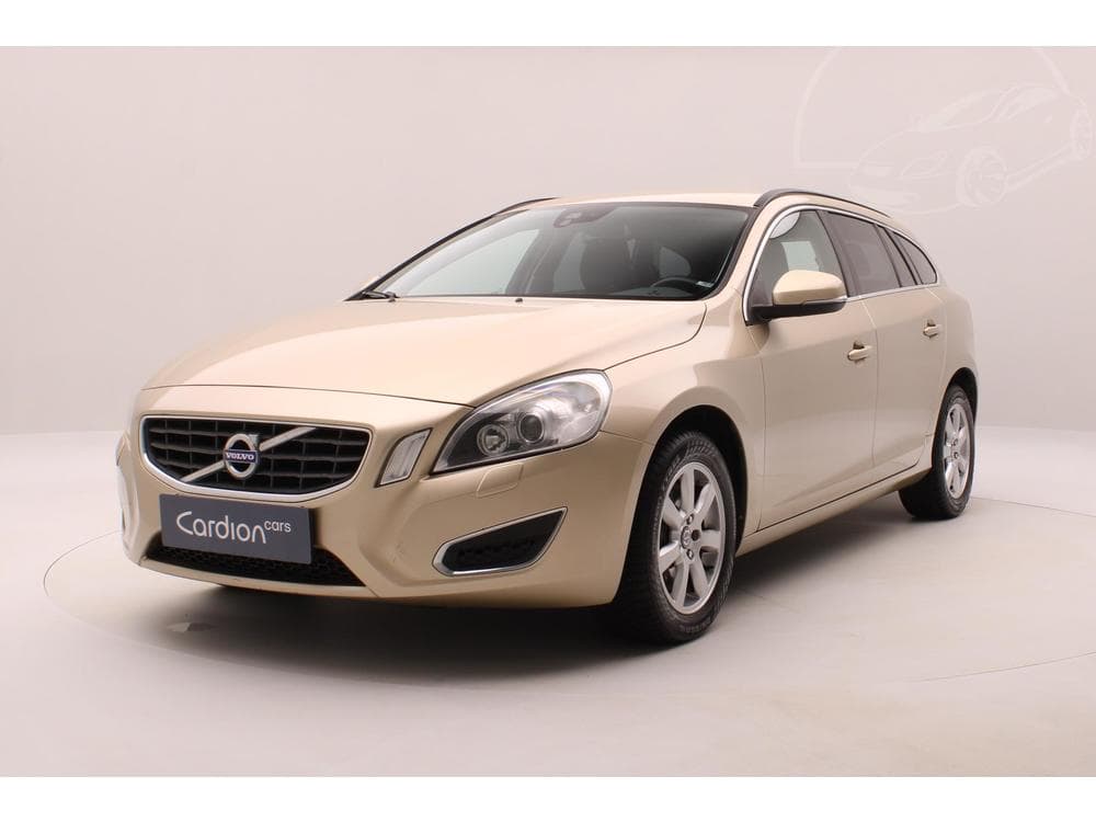 Volvo V60 D5 MOMENTUM