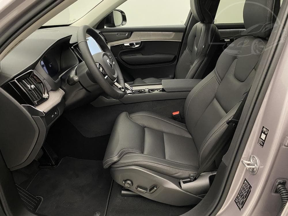 2025 Volvo XC90 - 7